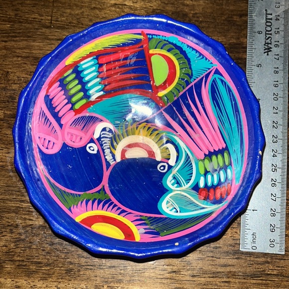 Vintage Hand painted bowl with birds can be hung by feet on back 5 1/2 inches - Picture 2 of 3